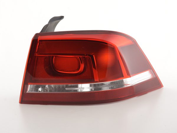 Verschleißteile Rückleuchte rechts VW Passat 3C Limousine  2010- rot/klar